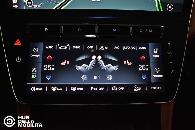 MASERATI Grecale MHEV 300 CV AWD GT